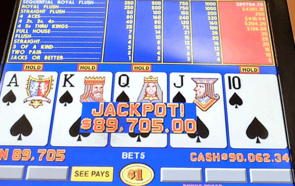 Vegas Player Hits $445K Progressive Jackpot With Rare Seven-Card Flush