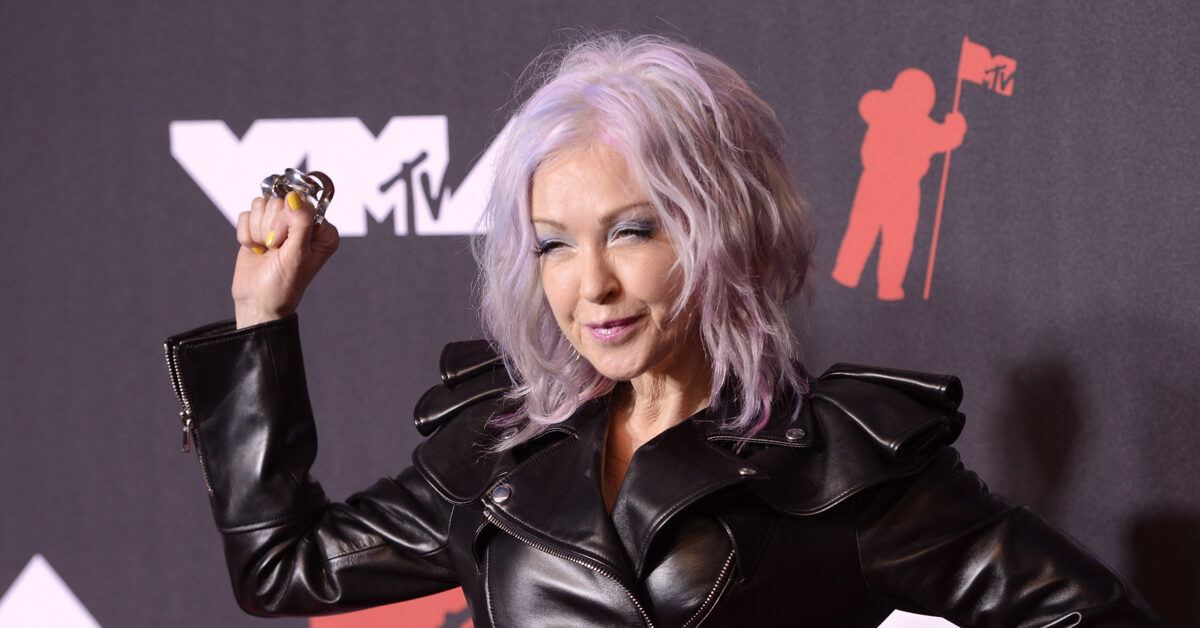 Cyndi Lauper’s Vegas Residency Gets Heated as She Tells Heckler 'I’m Gonna Come for You'