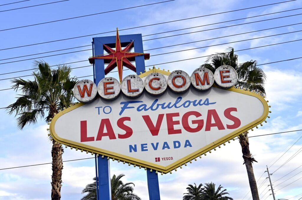 Las Vegas Shaken by Earthquake as Officials Monitor Possible Aftershocks