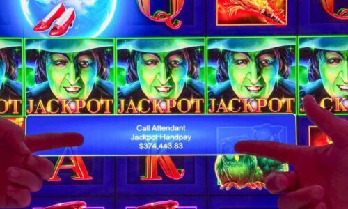 Illinois Tourist Nearly Walked Away Before Six-Figure Vegas Jackpot